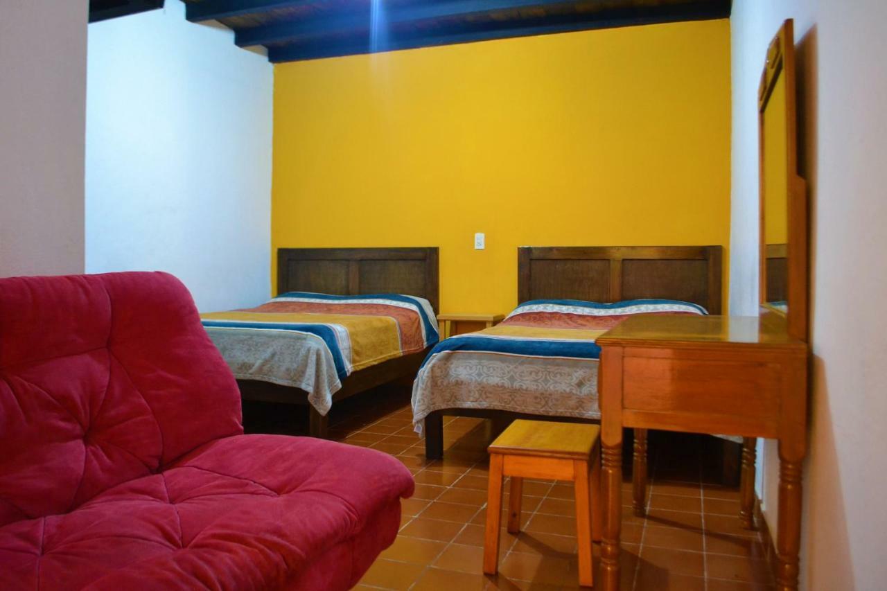 Hotel Delfin Comitan Bagian luar foto