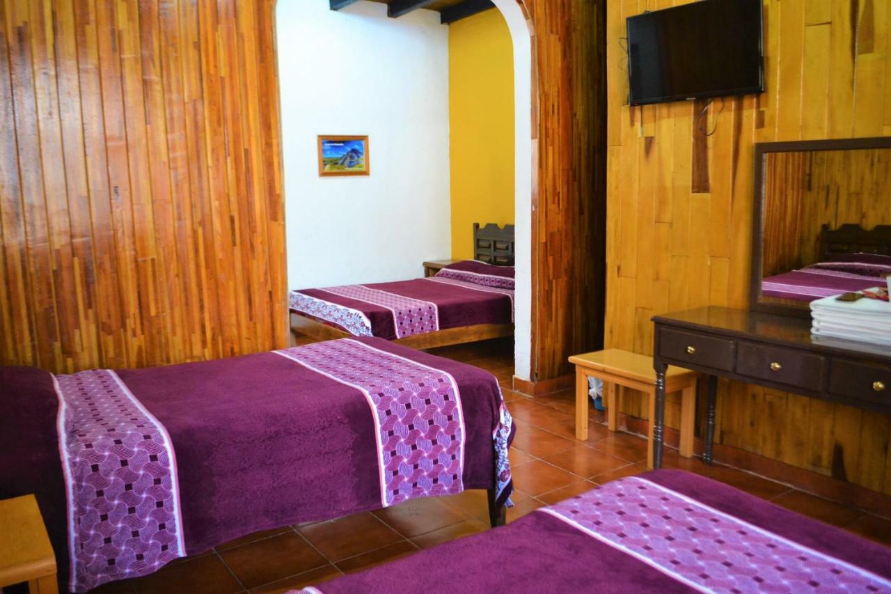 Hotel Delfin Comitan Bagian luar foto