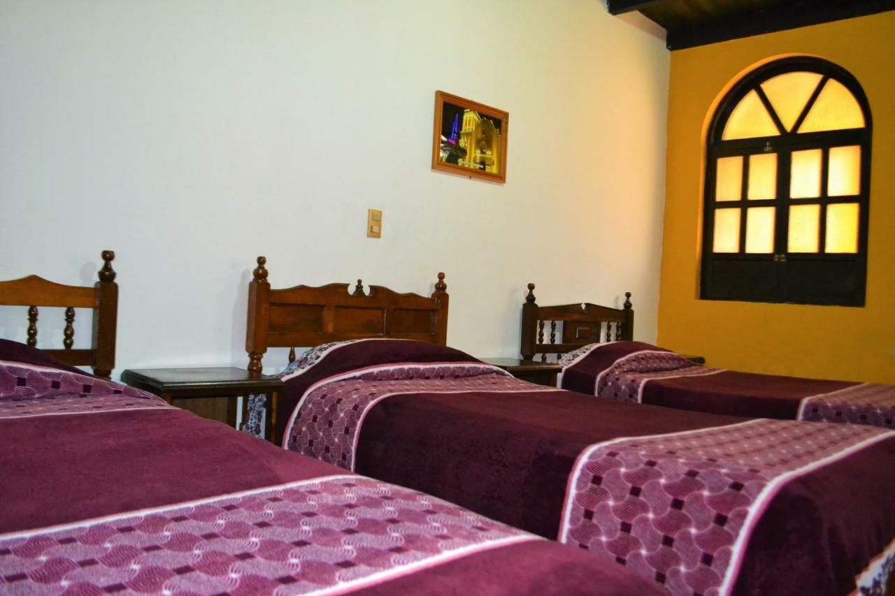 Hotel Delfin Comitan Bagian luar foto