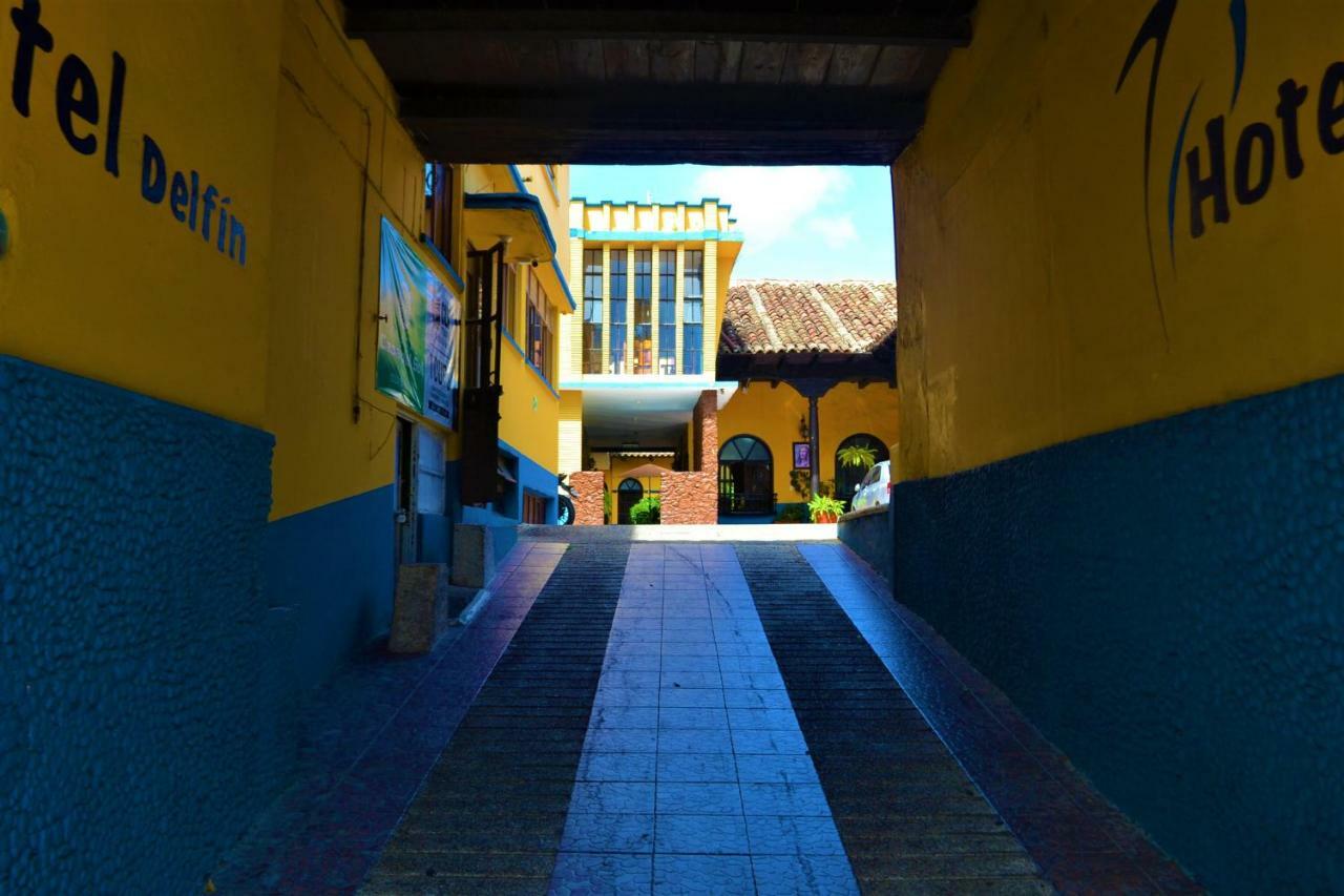 Hotel Delfin Comitan Bagian luar foto